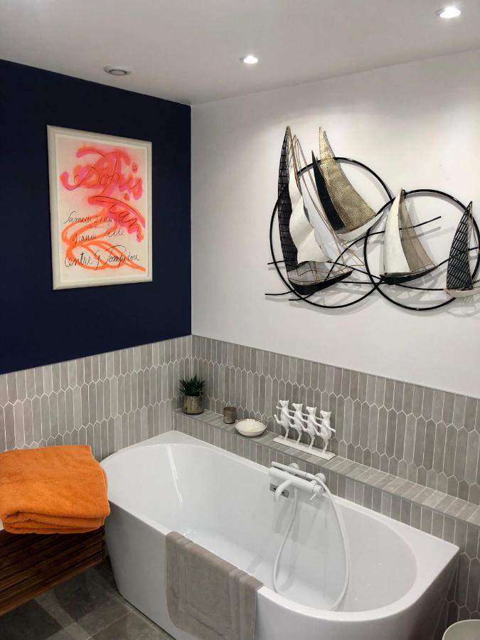 Chambre Dans Hotel Particulier 18E Siecle Hyper Centre La Rochelle La Rochelle  Dış mekan fotoğraf